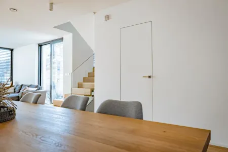 SIMPLY 1, skryté zárubně